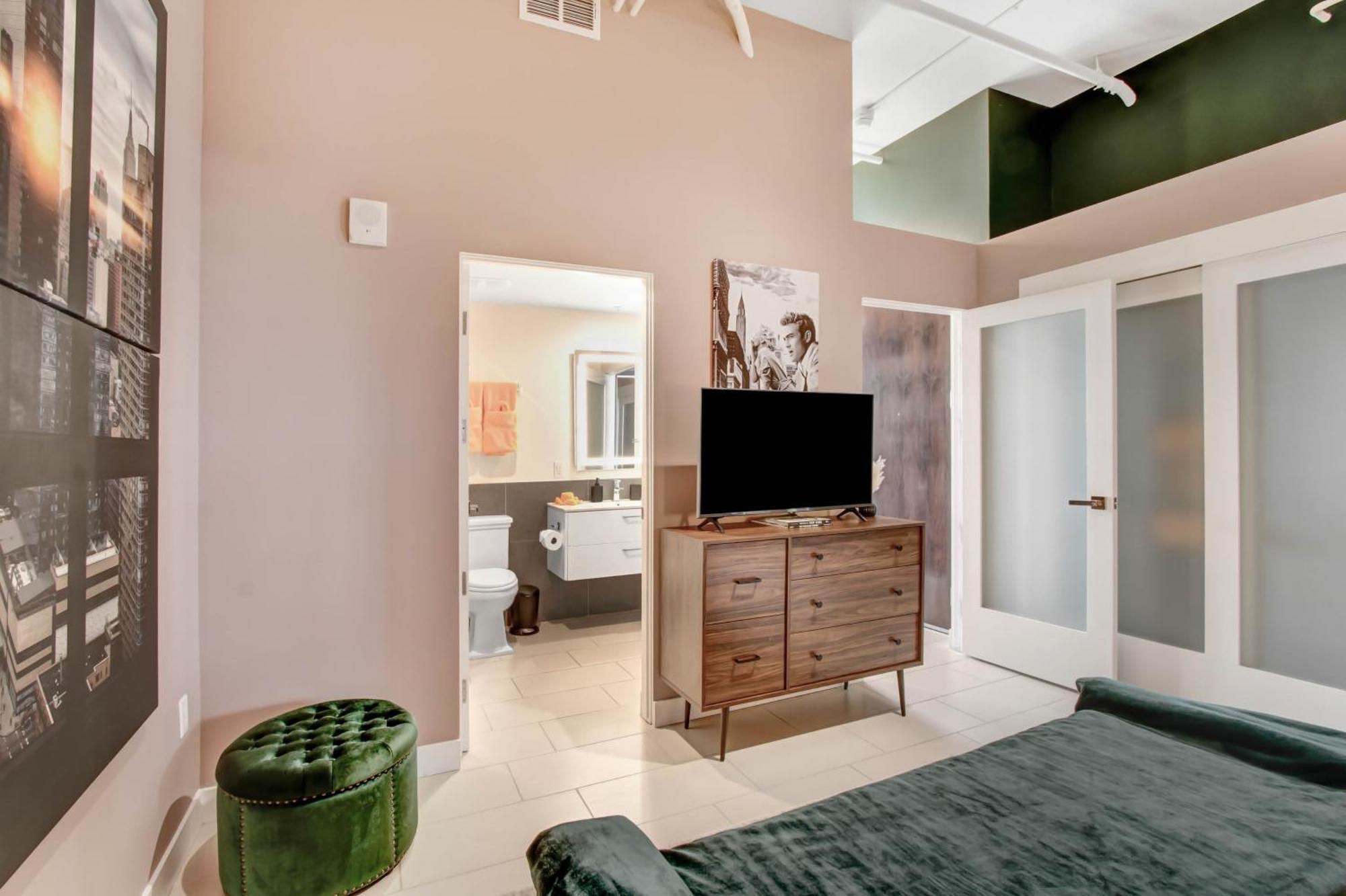 Nyc Styled Loft In Dtla, Sleeps 4 With Free Parking! Apartment Лос Анджелис Екстериор снимка